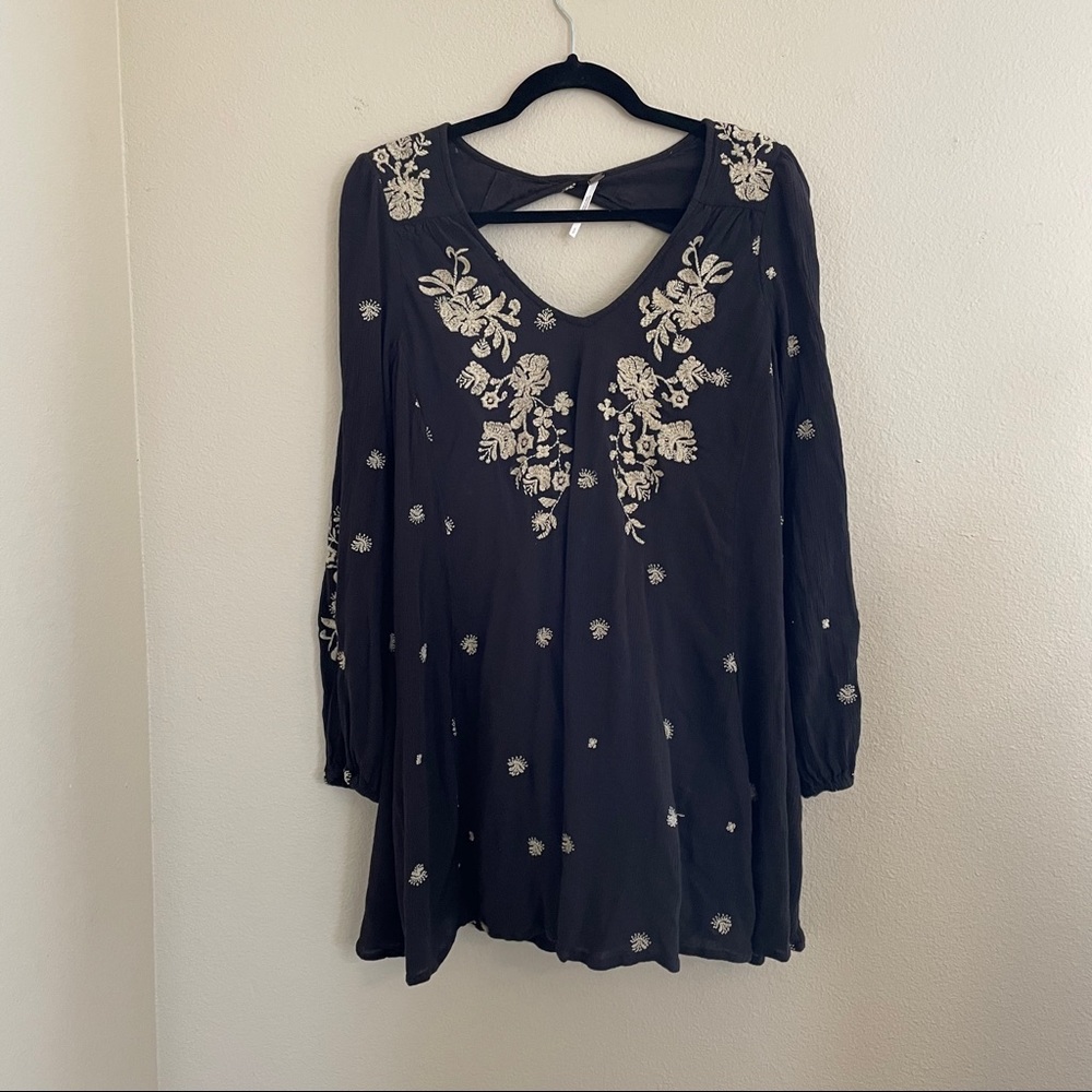 Free people sweet Tennessee embroidered dress sz.S - Picture 2 of 4
